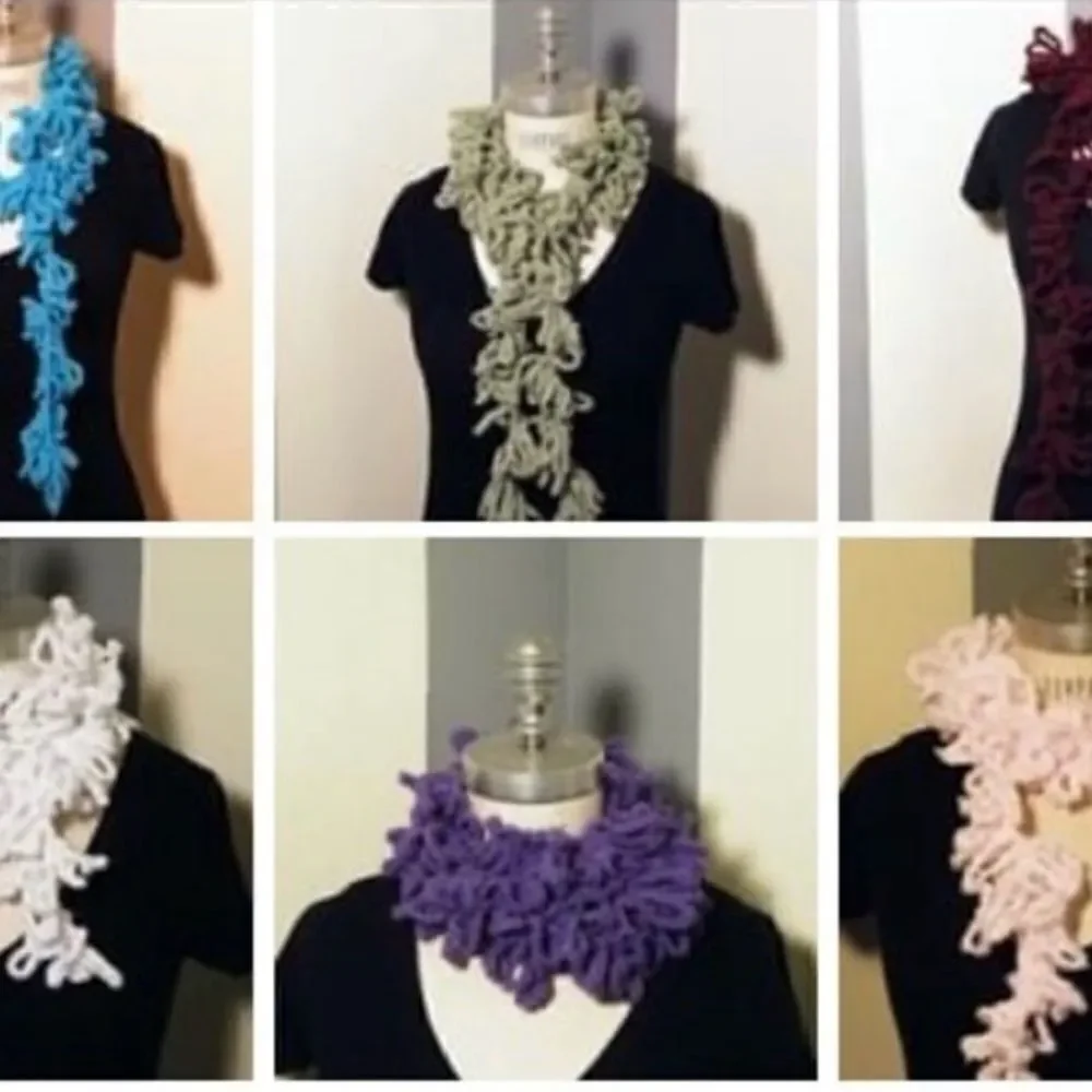 NWT Angelas Designs handmade crocheted one of a kind silver sparkle 92” boa